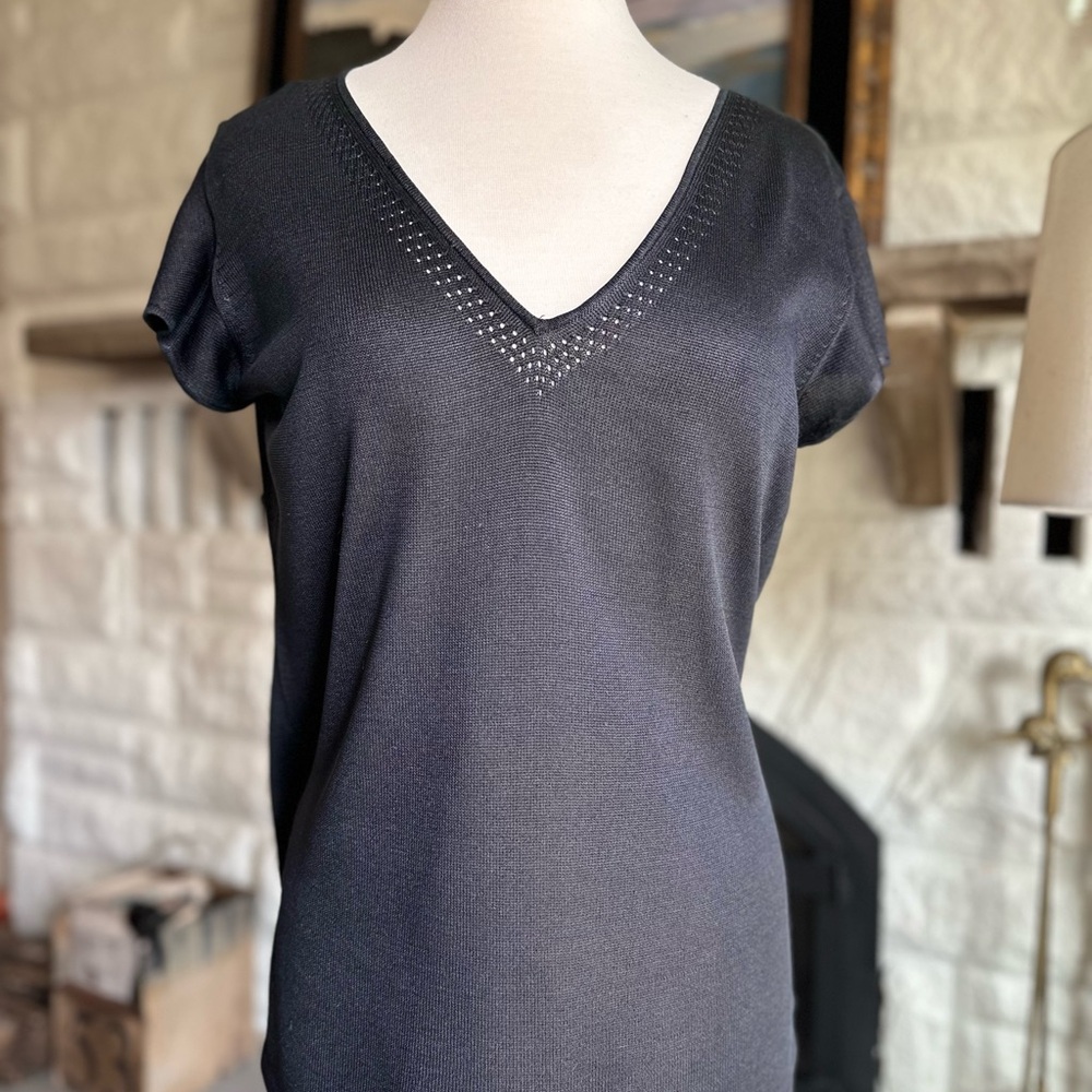 Banana Republic Black Short Sleeve V-Neck Top